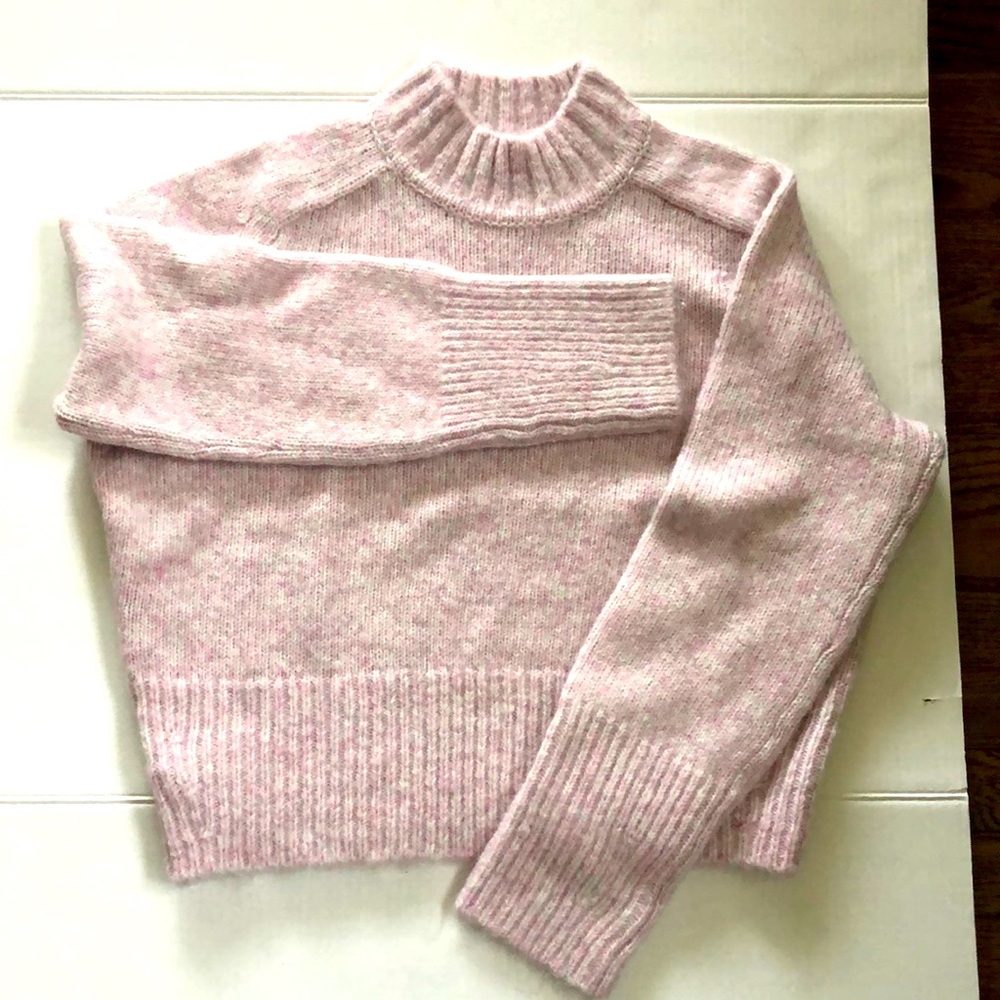 Ann Taylor soft pink sweater